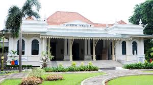 Museum Textile Jakarta 1 download 99